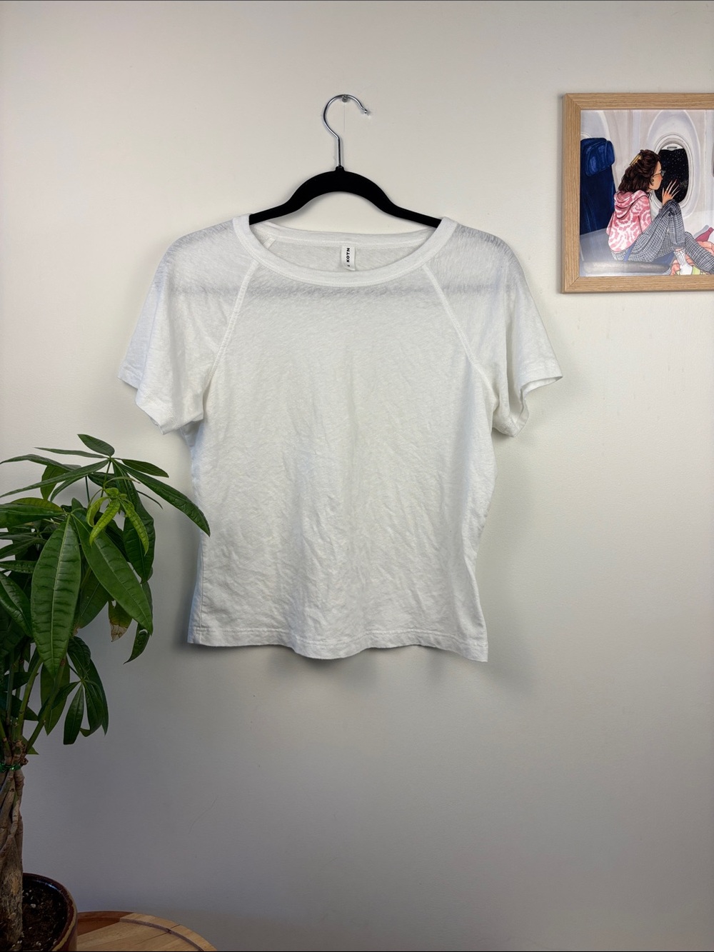 KOTN White Short-Sleeve Crewneck Tee